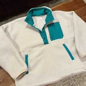 WILO The Label Snap Cream Sherpa Pullover with Teal and Kangaroo Pocket Size M